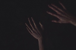 恐怖游戏蔑视8分钟演示 猎奇密室与怪诞谜题